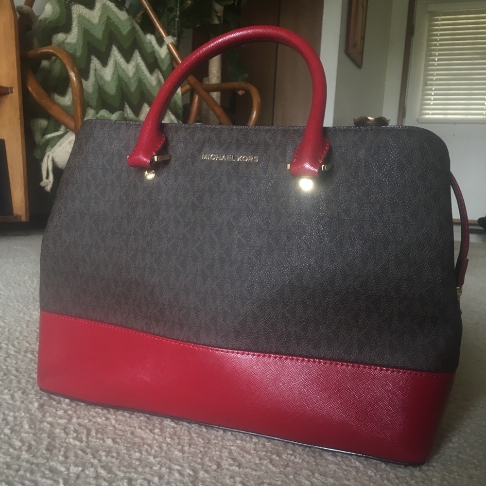 Michael Kors Signature Savannah Large Satchel